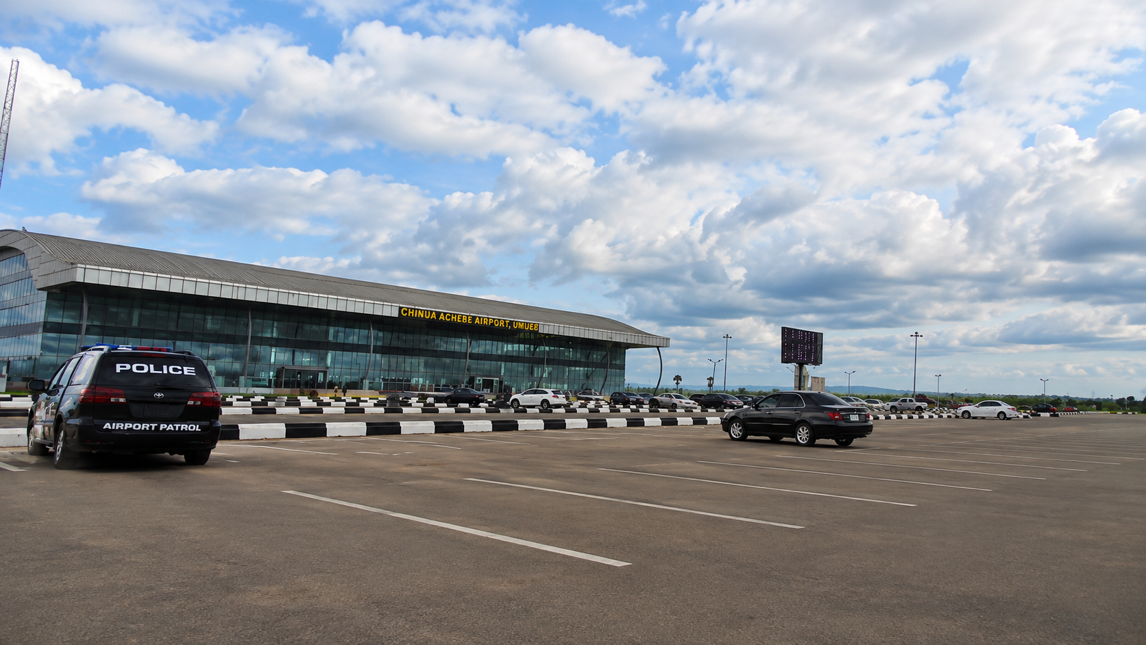 Car Park / Taxi Services